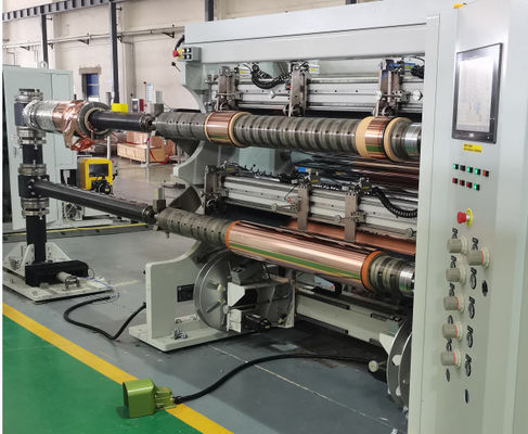 Машина для резки ревиндера Минимальная ширина подложки 1000 мм Размер 2850x3900x1900 мм